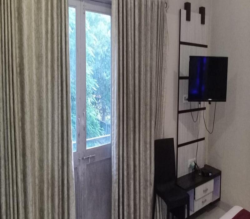 Hotel White House Πούνε Εξωτερικό φωτογραφία