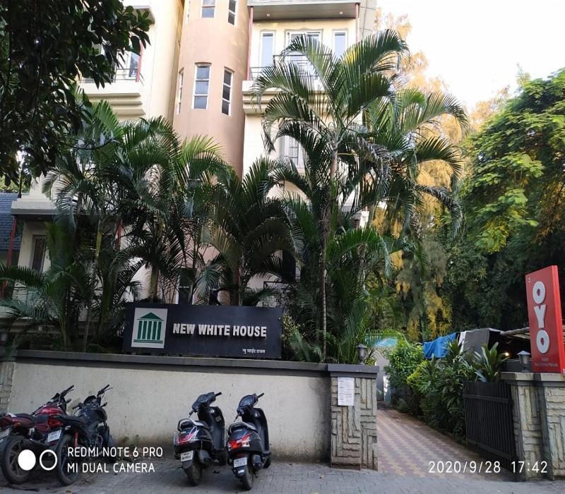 Hotel White House Πούνε Εξωτερικό φωτογραφία