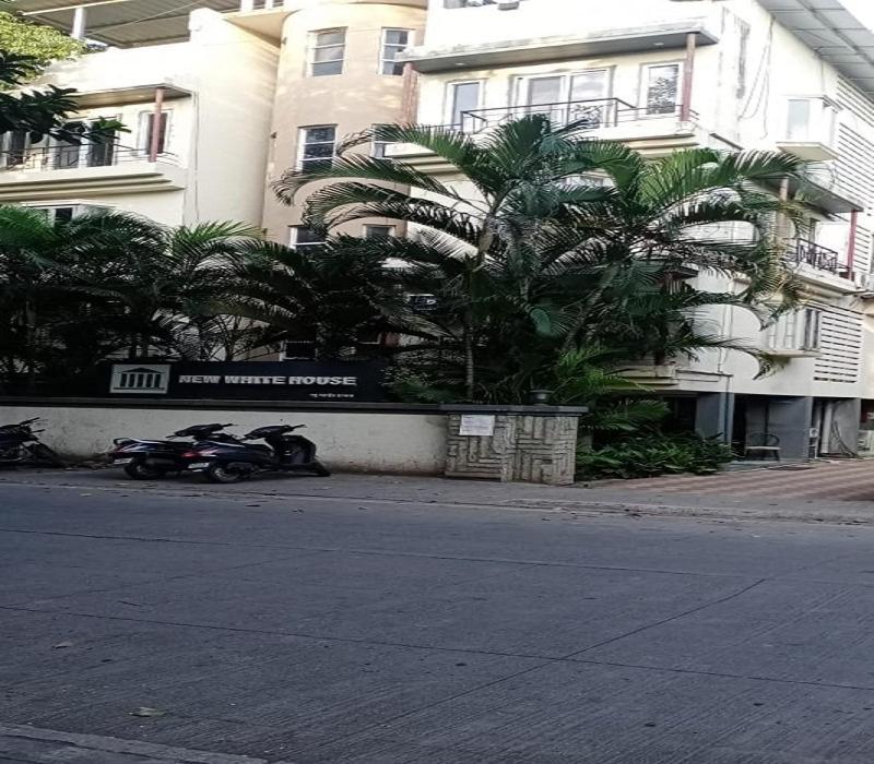 Hotel White House Πούνε Εξωτερικό φωτογραφία